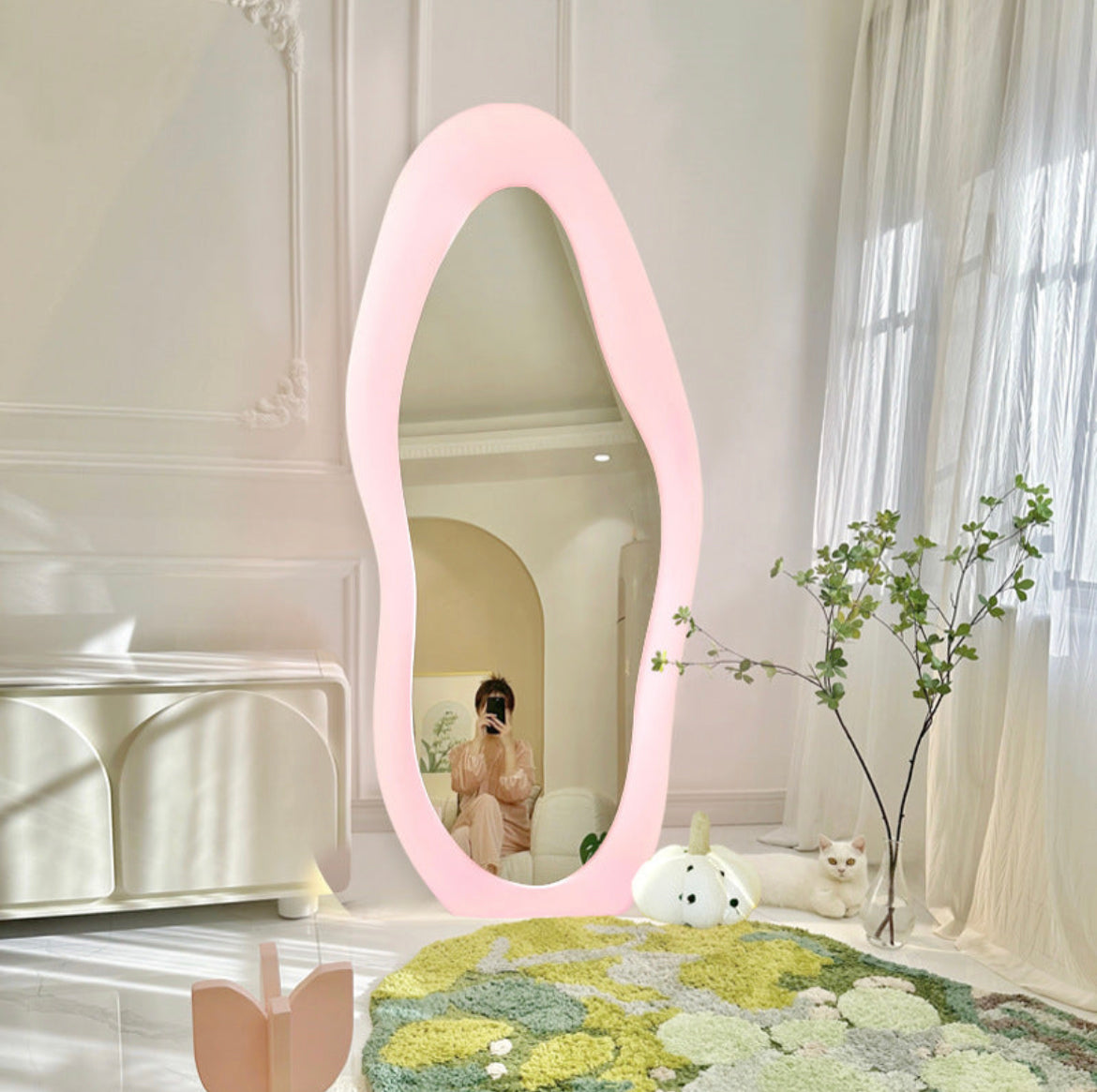 Tola  RGB floor mirror