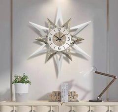LAMO white star clock