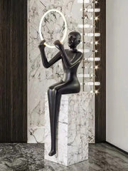 Leyan floor lamp
