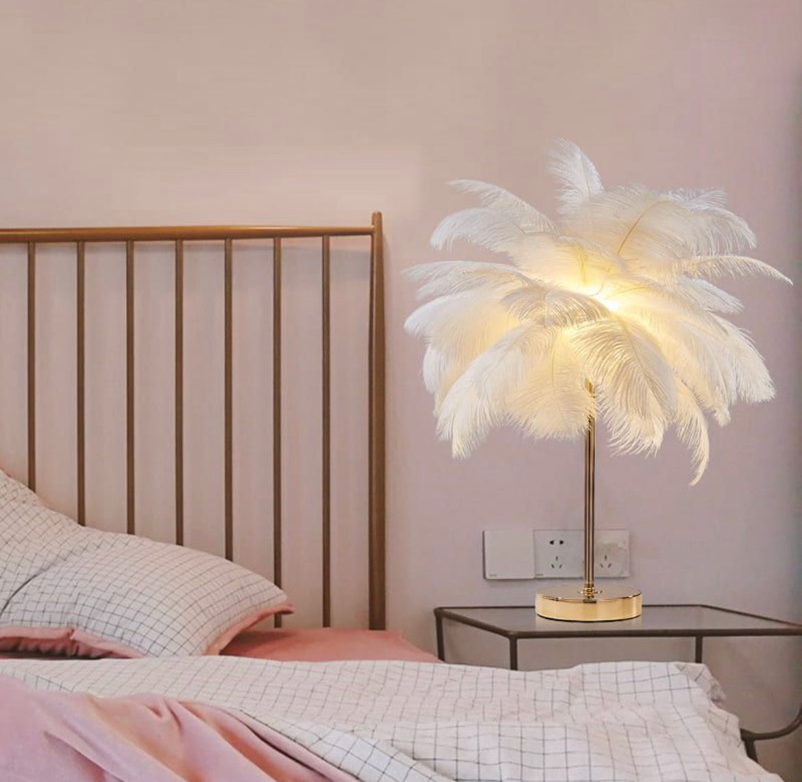 Feather table Lamp